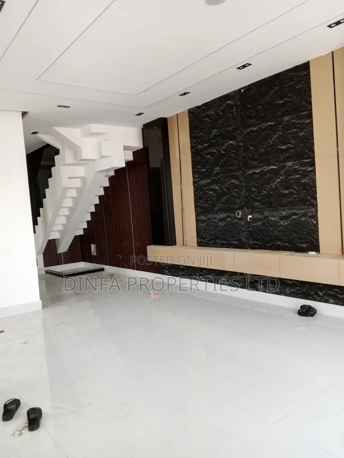 4bdrm Duplex in Lekki Toll Gate, Chevron for sale in Chevron