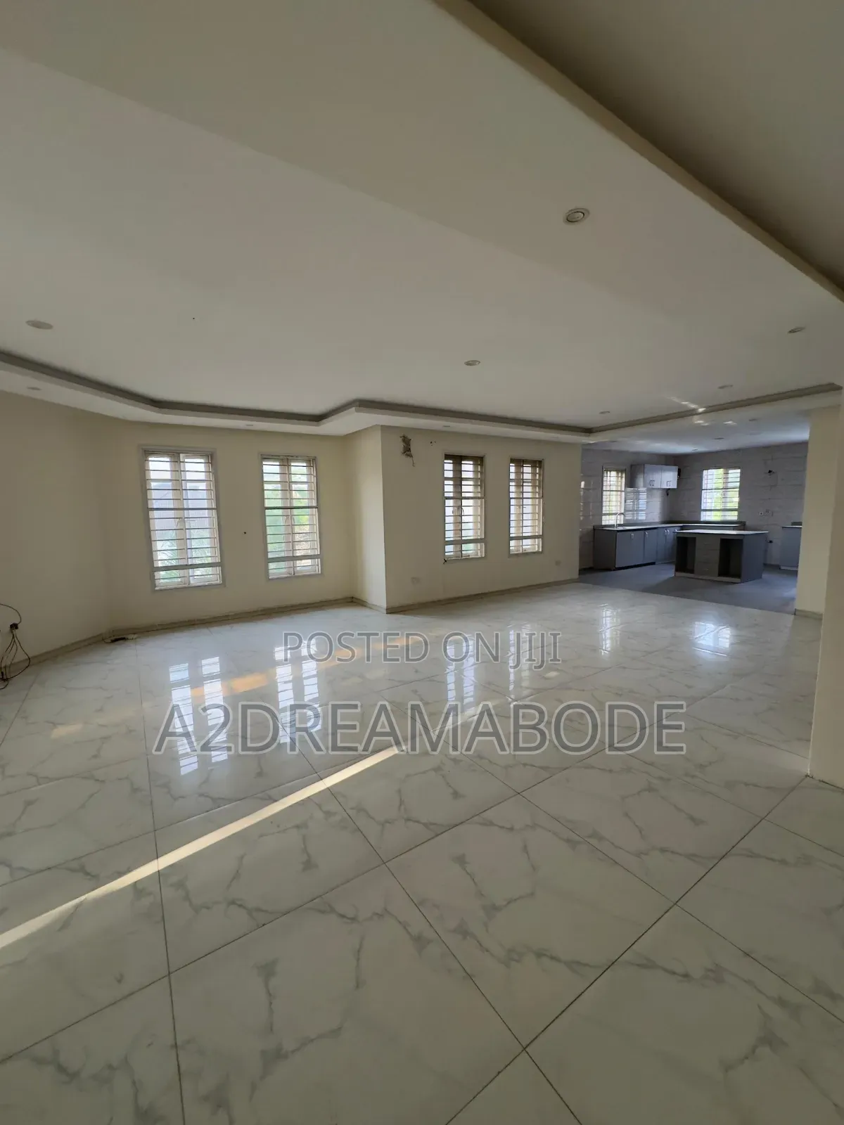 3bdrm Apartment in Ikeja Gra for rent in Ikeja GRA