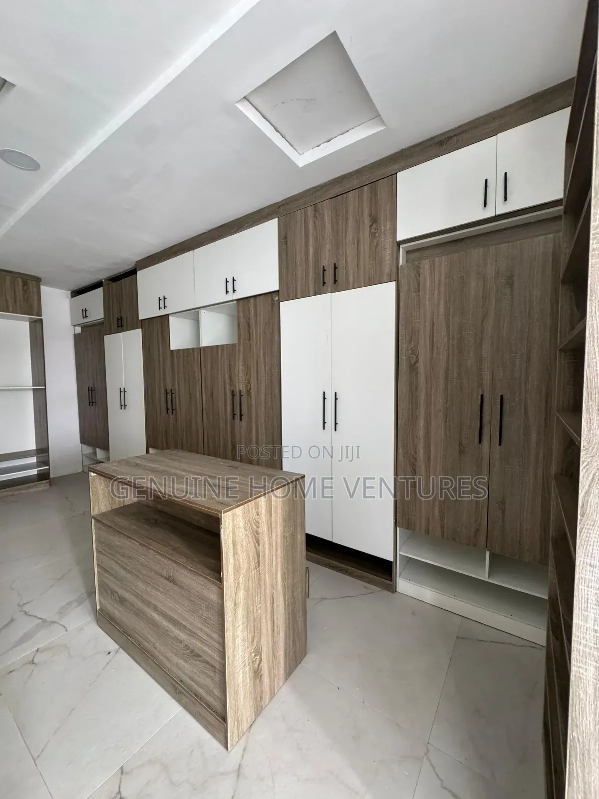 5bdrm Duplex in (Luxury) Ikate for rent in Ikate