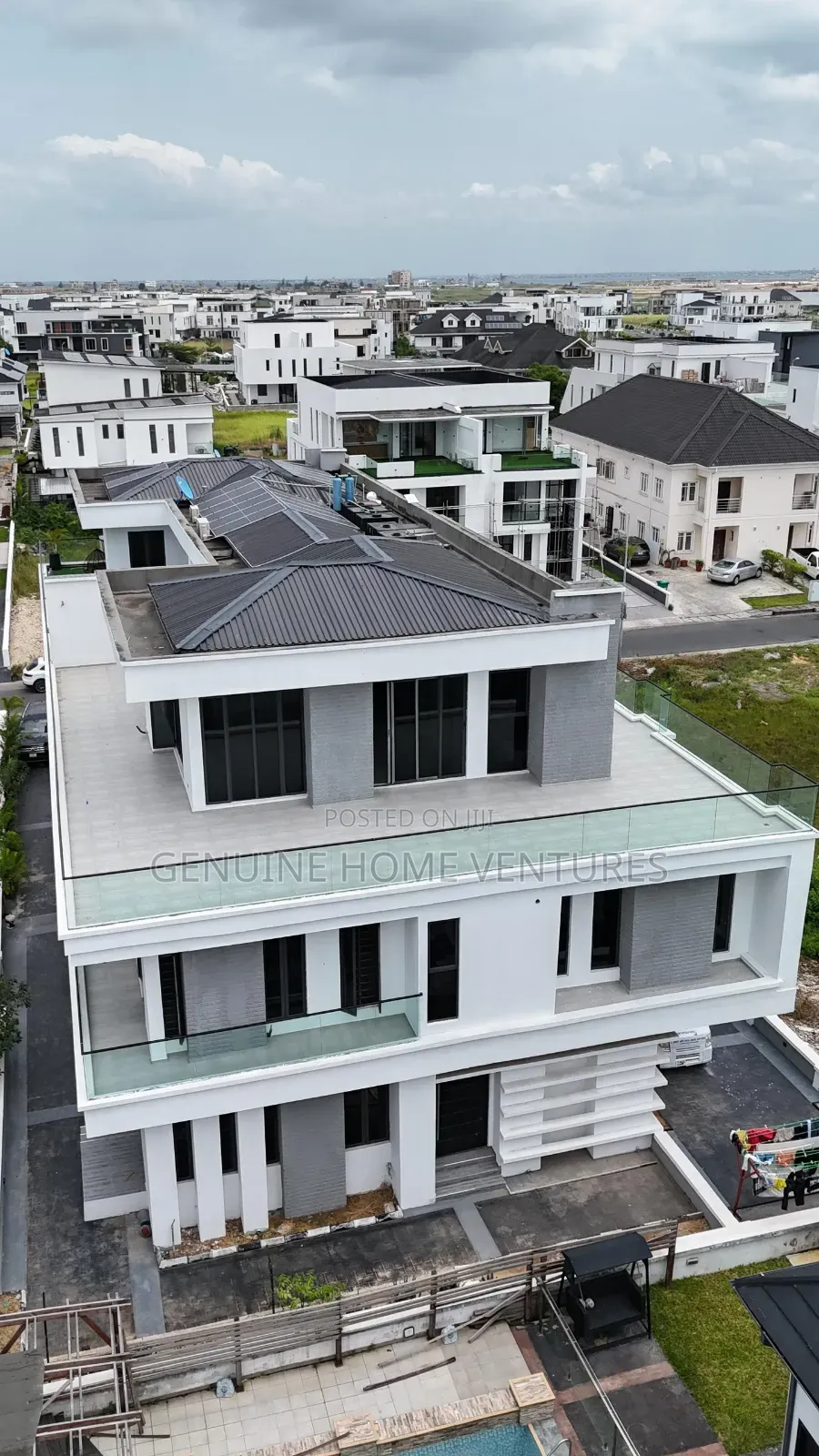 5bdrm Duplex in (Luxury) Ikate for rent in Ikate