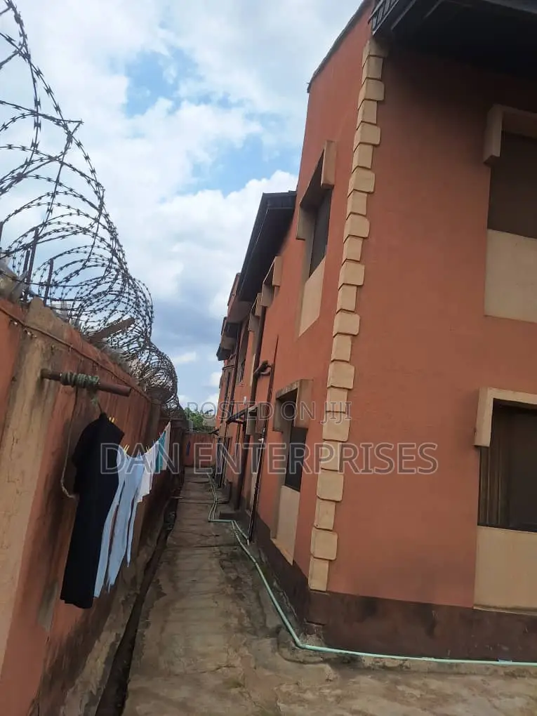 3bdrm Block of Flats in Ayepe Road, Near for sale in Sagamu