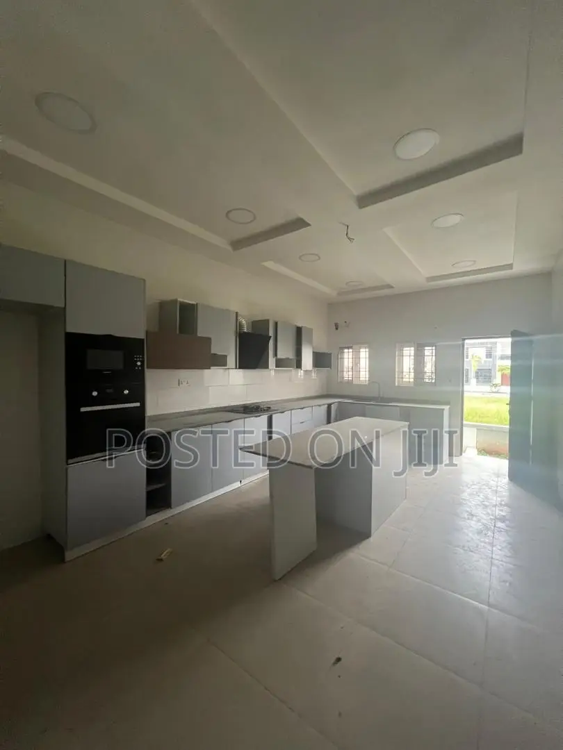 4bdrm Duplex in Lake View Estate, Lekki Phase 2 for rent in Lekki Phase 2