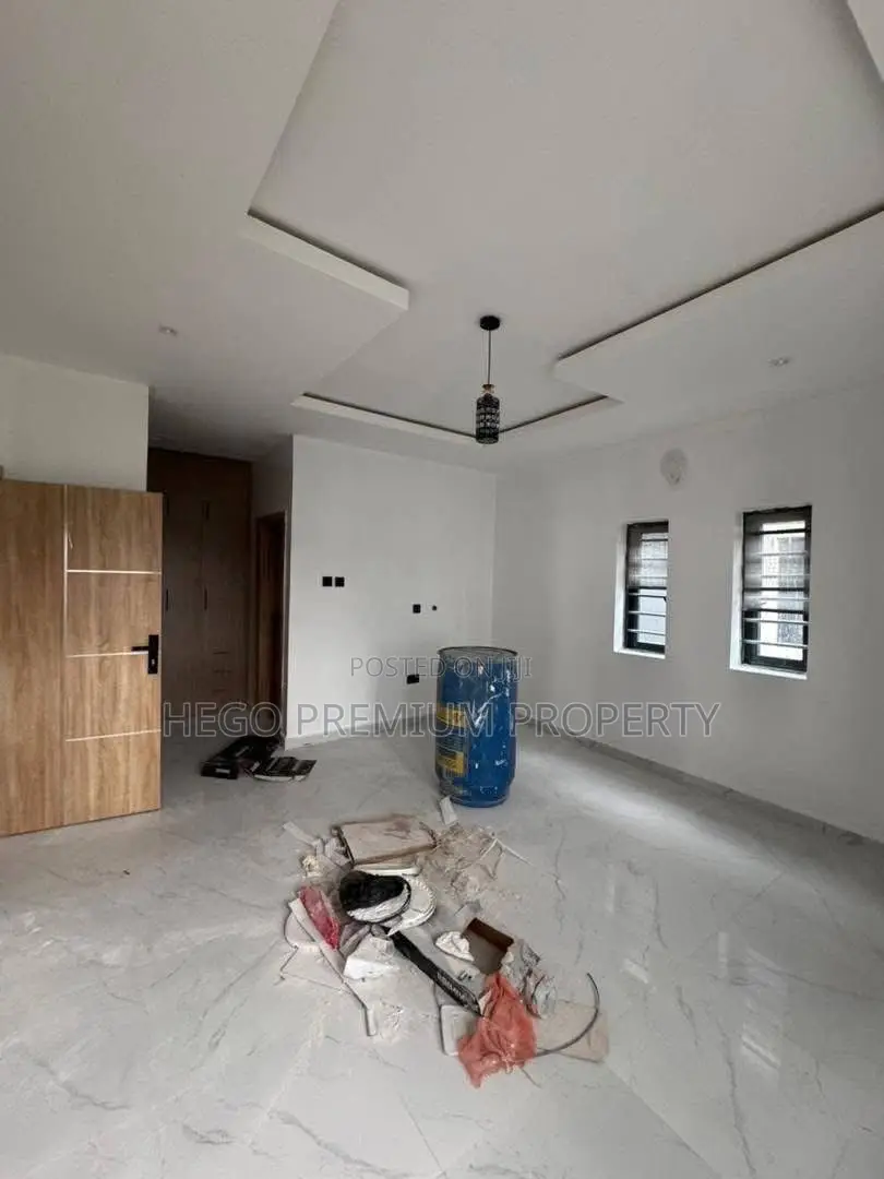4bdrm Duplex in Estate, Rukpokwu for sale in Rukpokwu