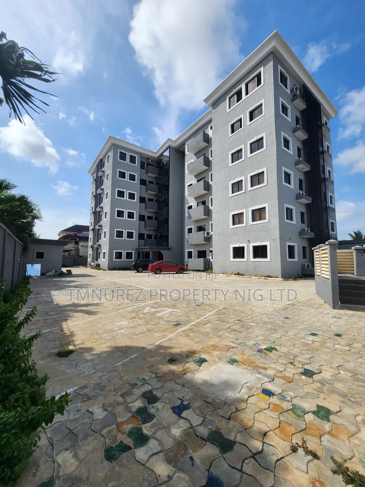 3bdrm Apartment in Lekki Phase1 for rent in Lekki