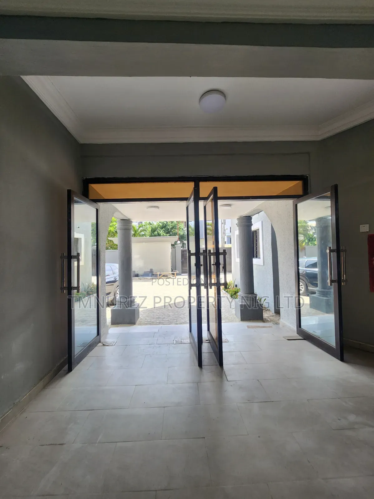 3bdrm Apartment in Lekki Phase1 for rent in Lekki