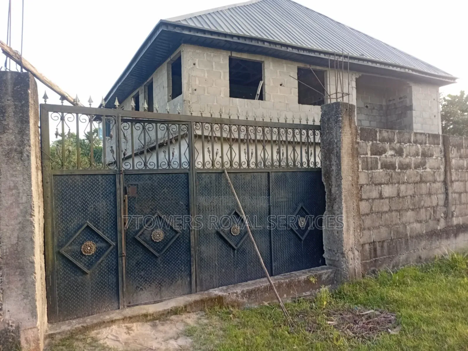 5bdrm Duplex in Awoyay, Awoyaya for sale in Awoyaya