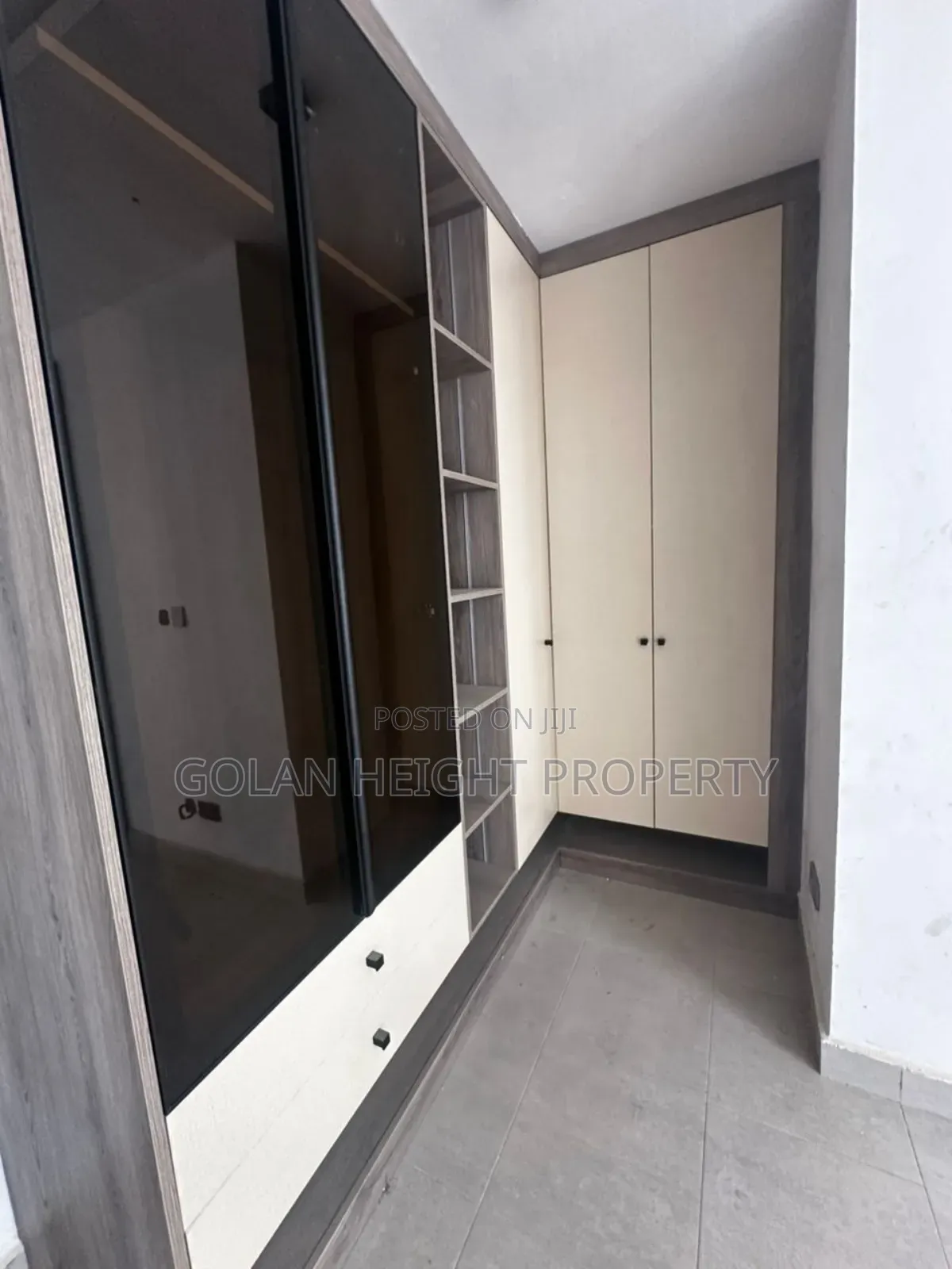 4bdrm Townhouse / Terrace in Diplomatic City Zone, Katampe Extension in Katampe Extension