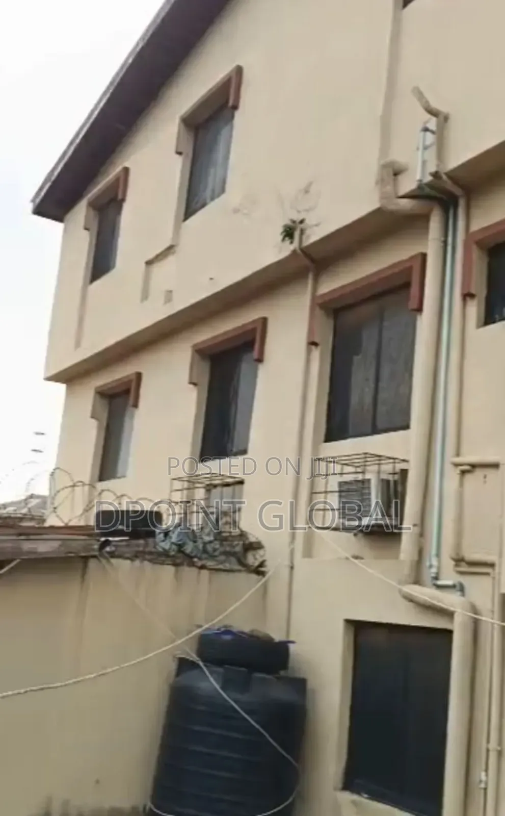 10bdrm Duplex in Shagari Estate, Ipaja / Ipaja for sale in Ipaja / Ipaja