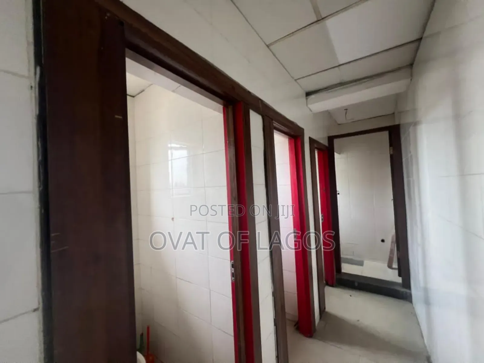230sqm Office Space/ Shop Space in Lekki Phase 1
