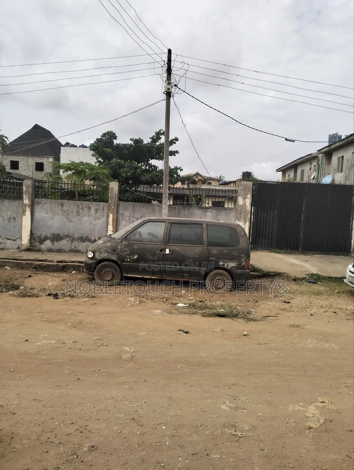 3bdrm Block of Flats in Ikotun Idimu Lagos, Iseri Olofin for sale in Iseri Olofin