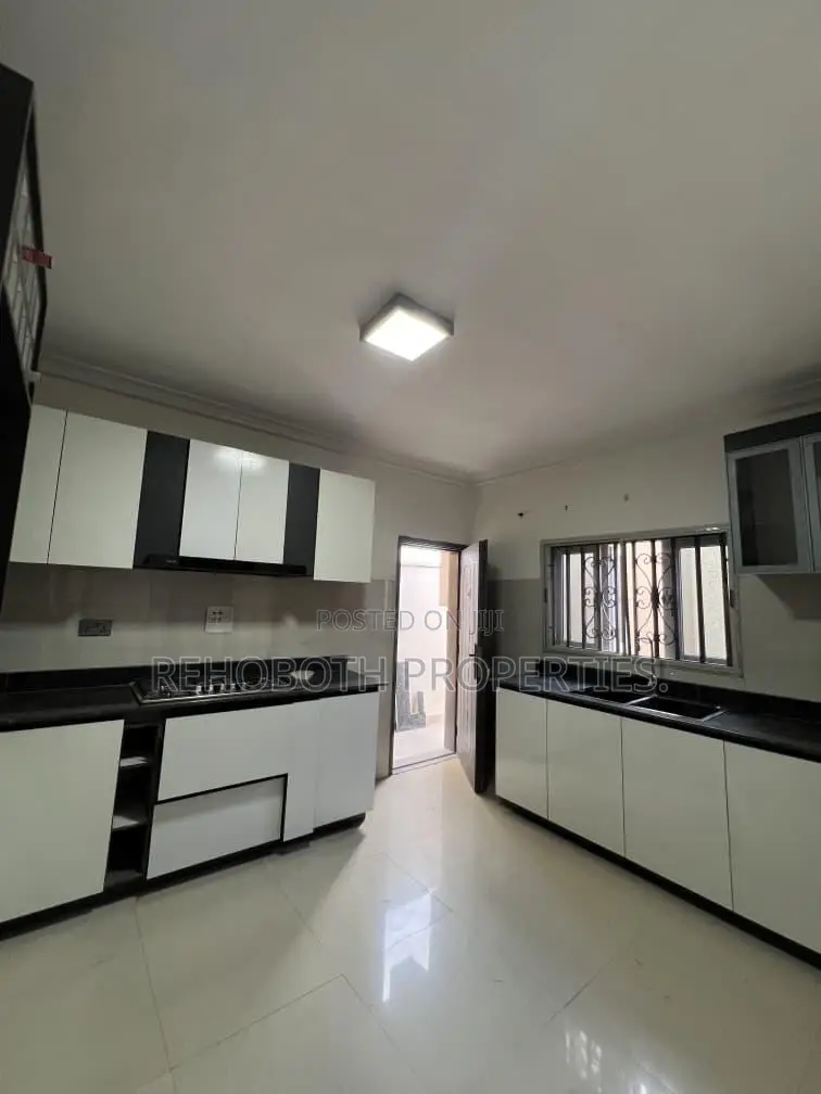 4bdrm Duplex in Akoto Elebu, Akala Express for sale in Akala Express