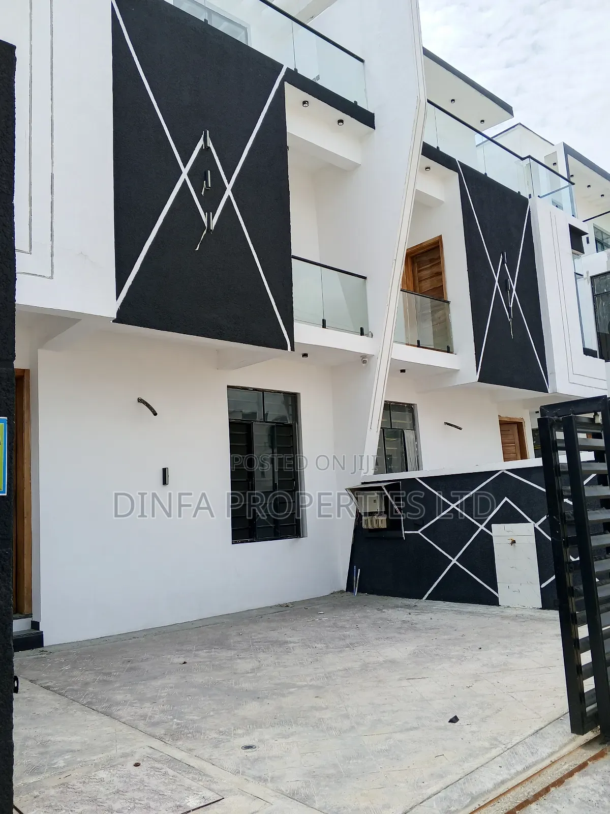 5bdrm Duplex in Lekki Toll Gate, Chevron for sale in Chevron
