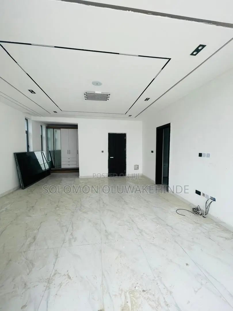 4bdrm Duplex in Ikate for sale in Ikate