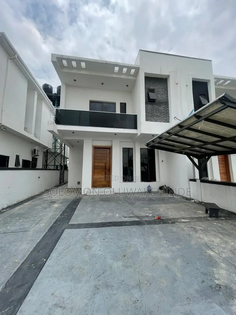 4bdrm Duplex in Ikate for sale in Ikate