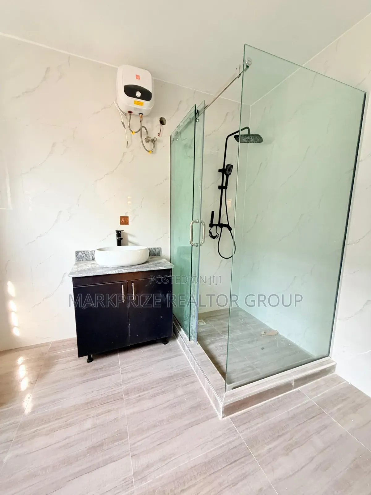 5bdrm Duplex in Anthony Maryland for sale in Anthony Village