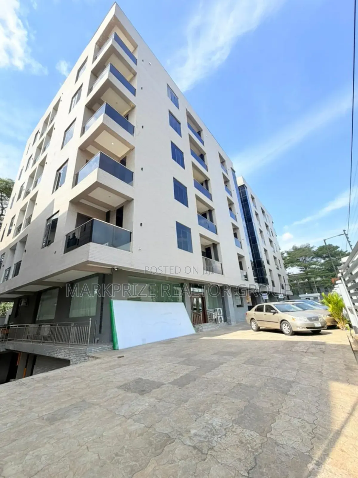 3bdrm Apartment in Ikeja Gra for sale in Ikeja GRA