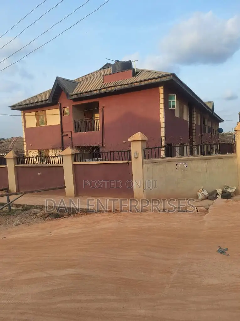 2bdrm Block of Flats in Sagamu Gra for sale in Sagamu