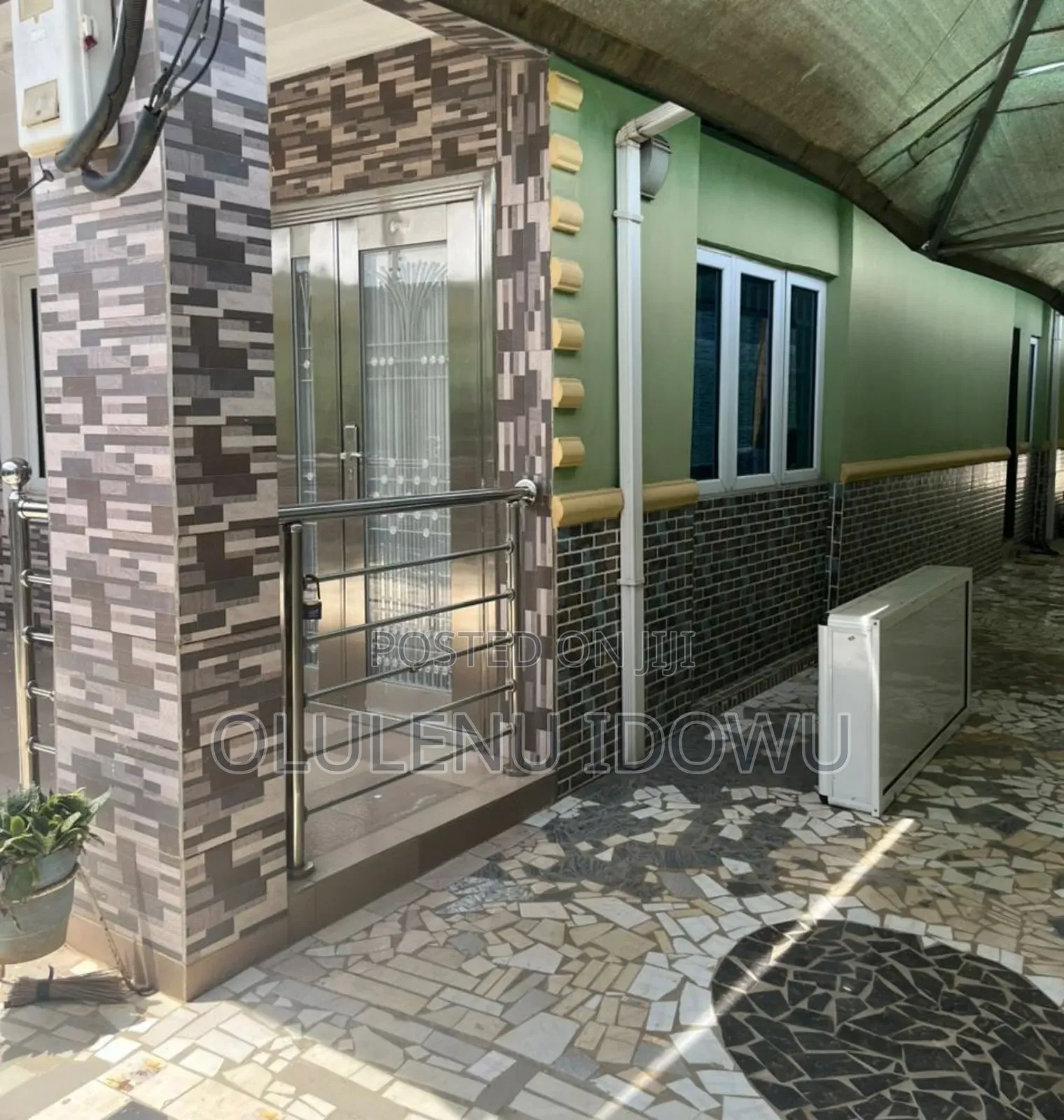 Furnished 2bdrm Bungalow in Iseri Olofin for sale in Iseri Olofin