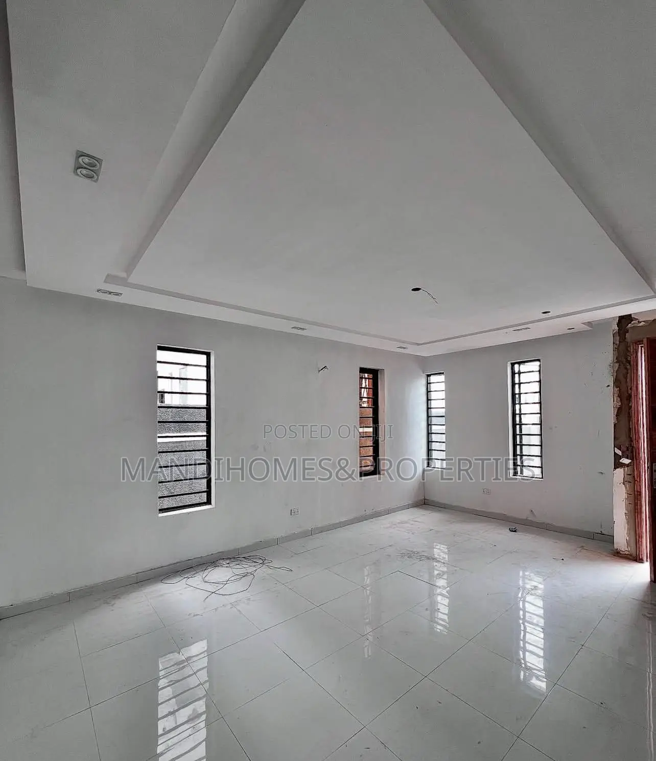 4bdrm Duplex in G.R.A., Lekki for sale in Lekki