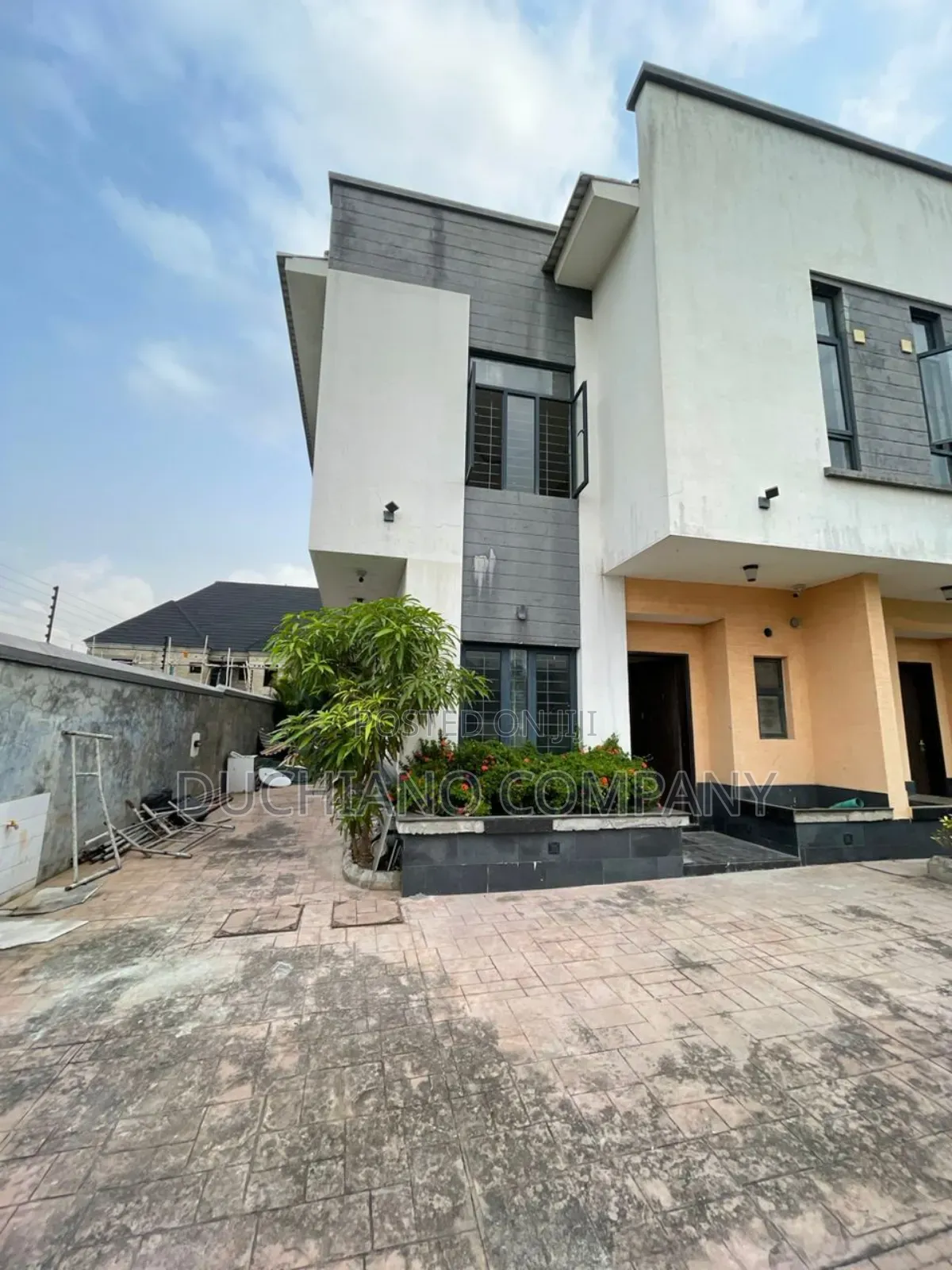 4bdrm Duplex in Ado / Ajah for sale in Ado / Ajah
