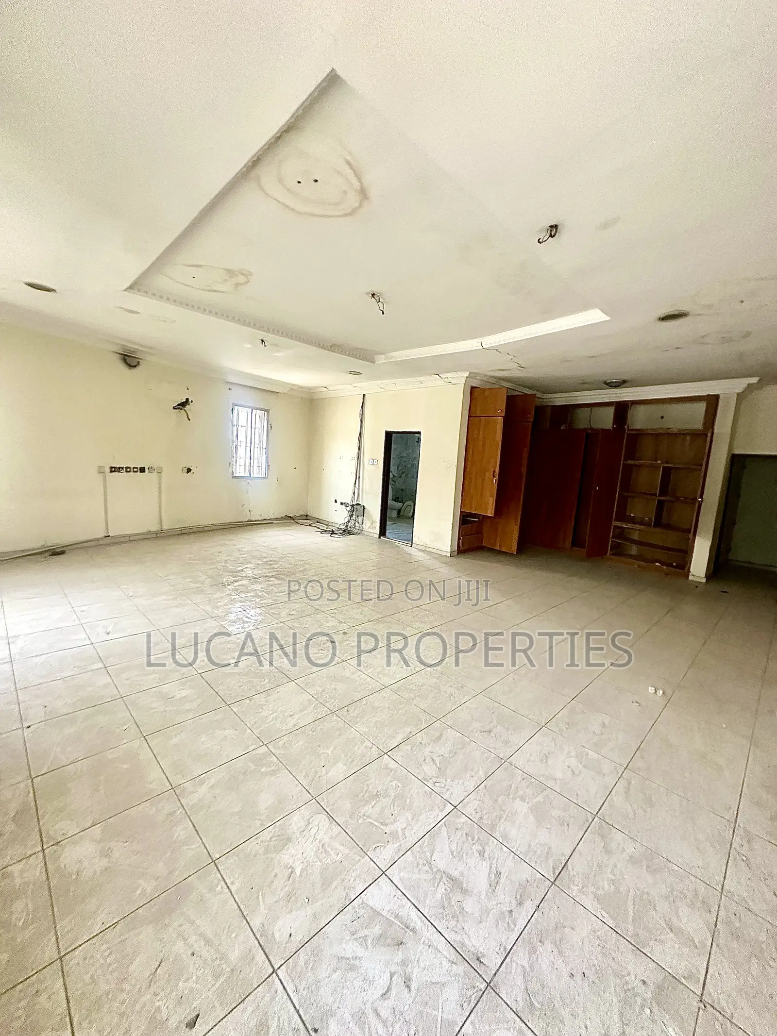 Suitable Space for Restaurant, Lounge, Private Office, Etc in Maitama