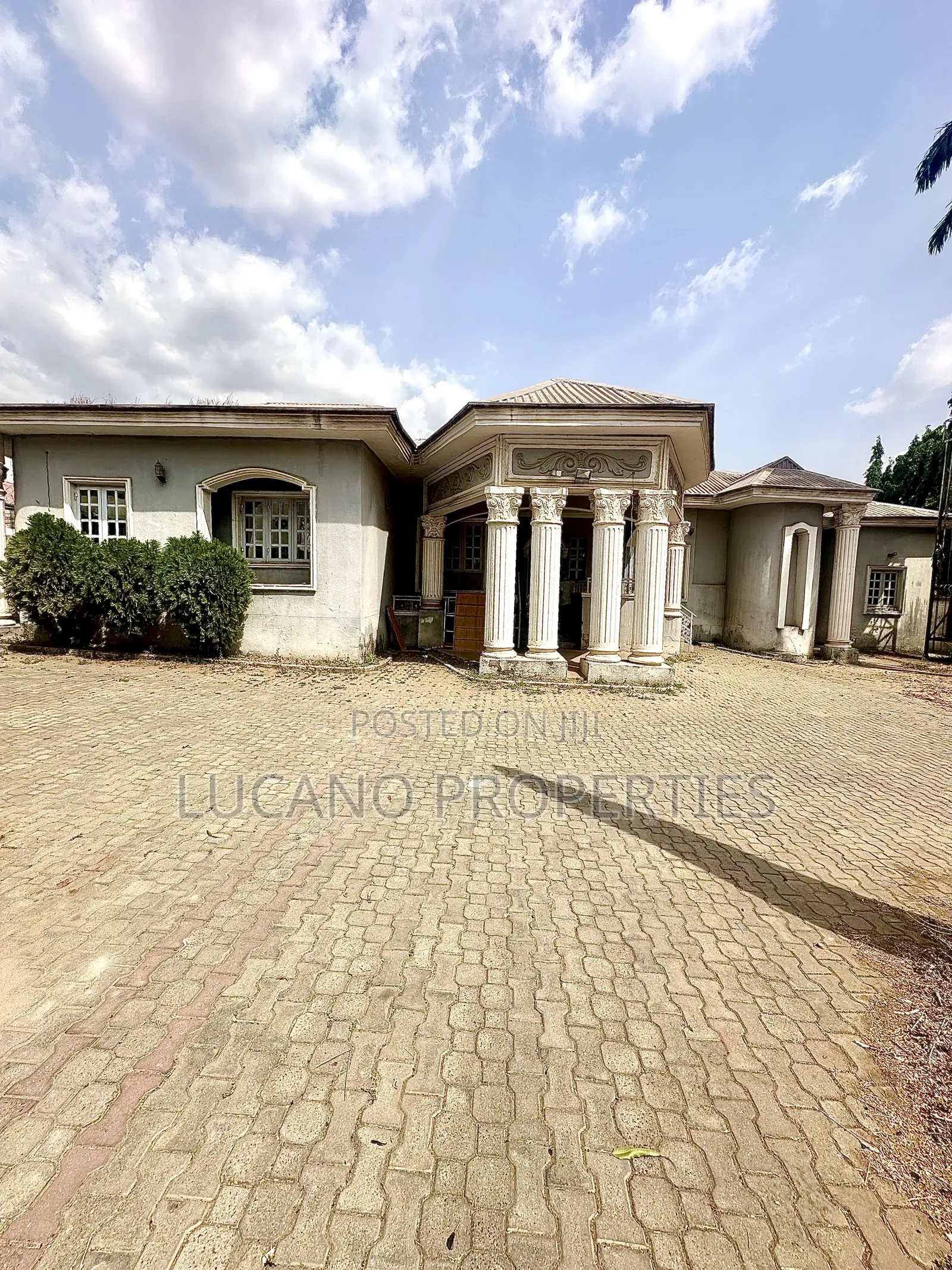 Suitable Space for Restaurant, Lounge, Private Office, Etc in Maitama