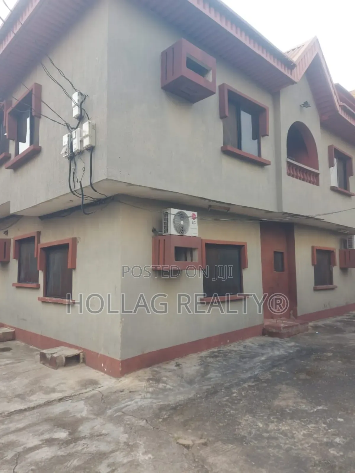 3bdrm Block of Flats in Ago Palace for sale in Ago Palace