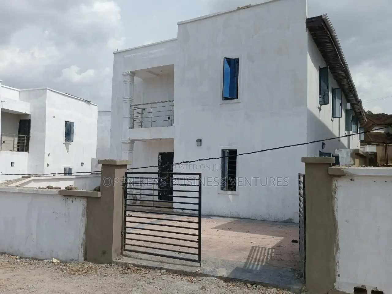 4bdrm Duplex in Adeyi, Old Bodija for sale in Old Bodija