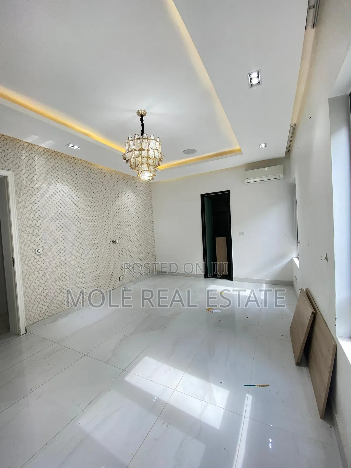 Furnished 6bdrm Duplex in Old Ikoyi for sale in Old Ikoyi