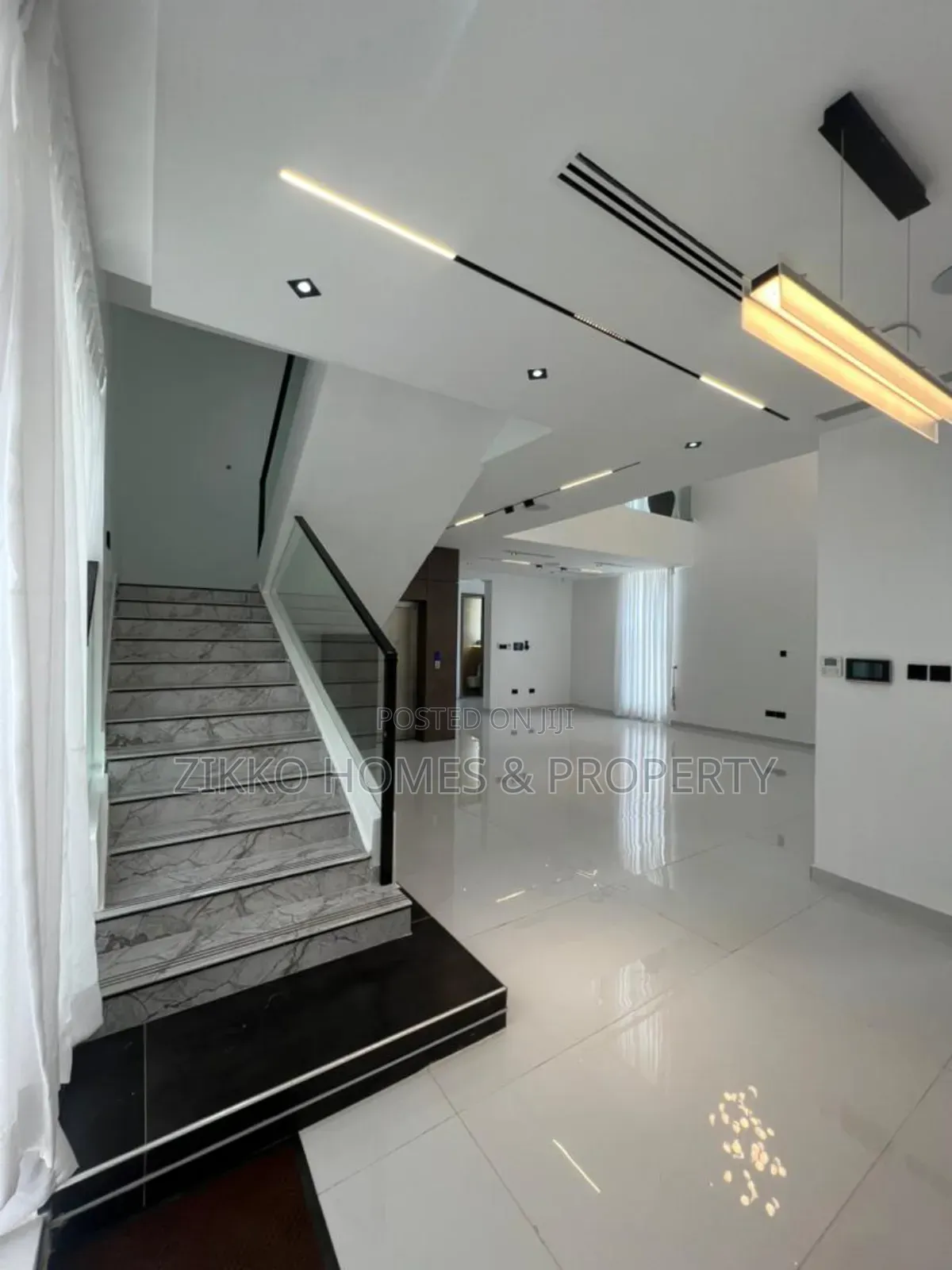 5bdrm Duplex in Lekki for sale in Lekki
