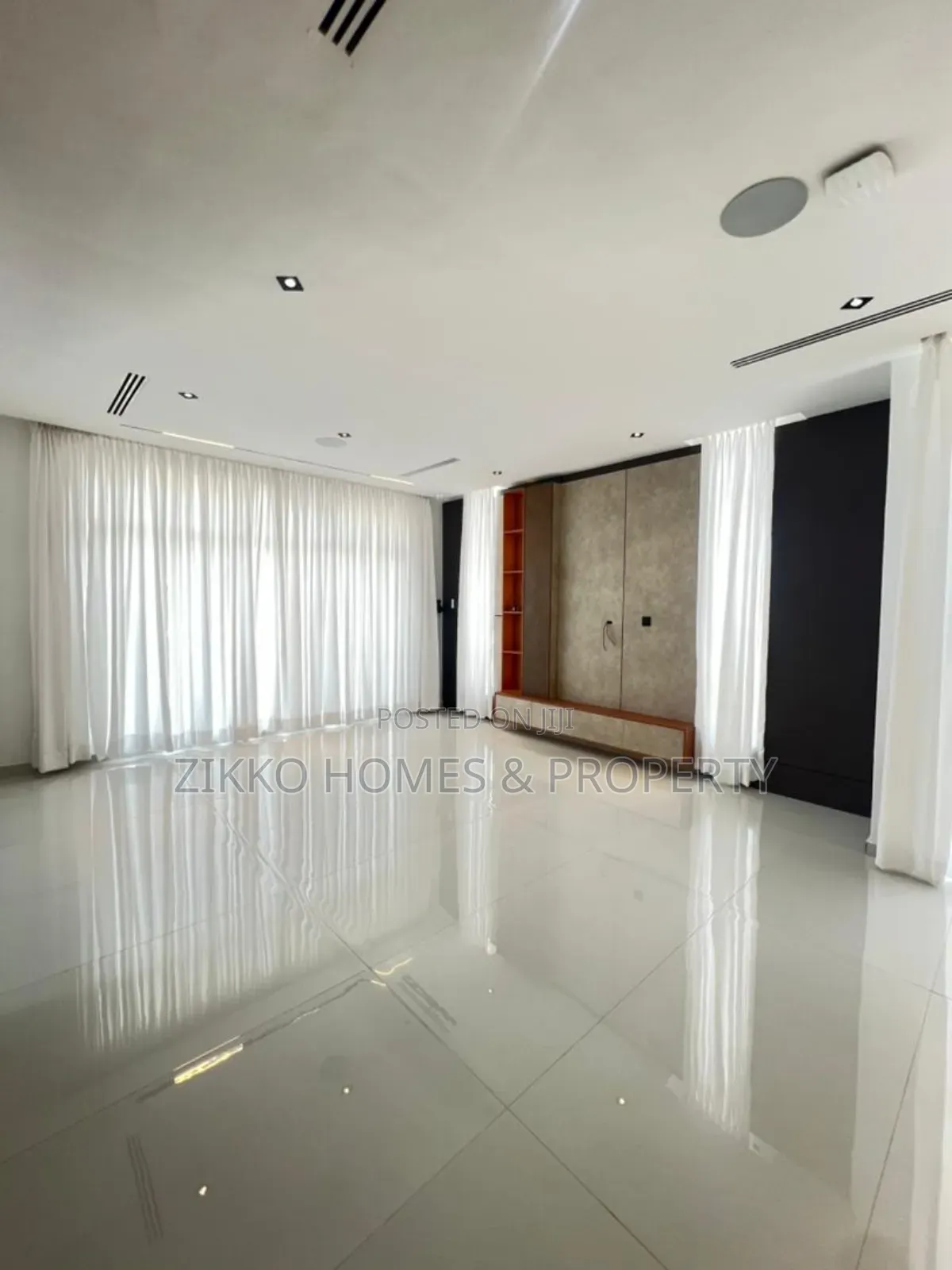 5bdrm Duplex in Lekki for sale in Lekki