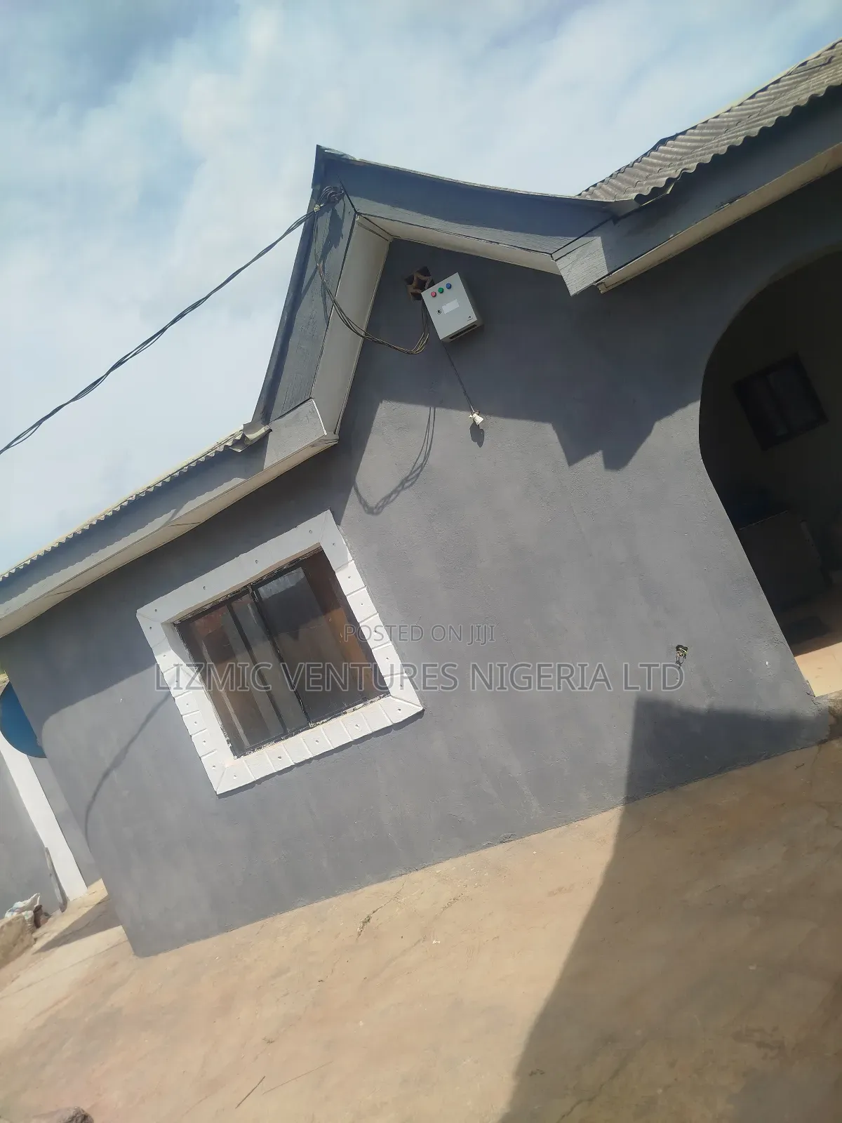 3bdrm Bungalow in Oshin, Ayobo for sale in Ayobo