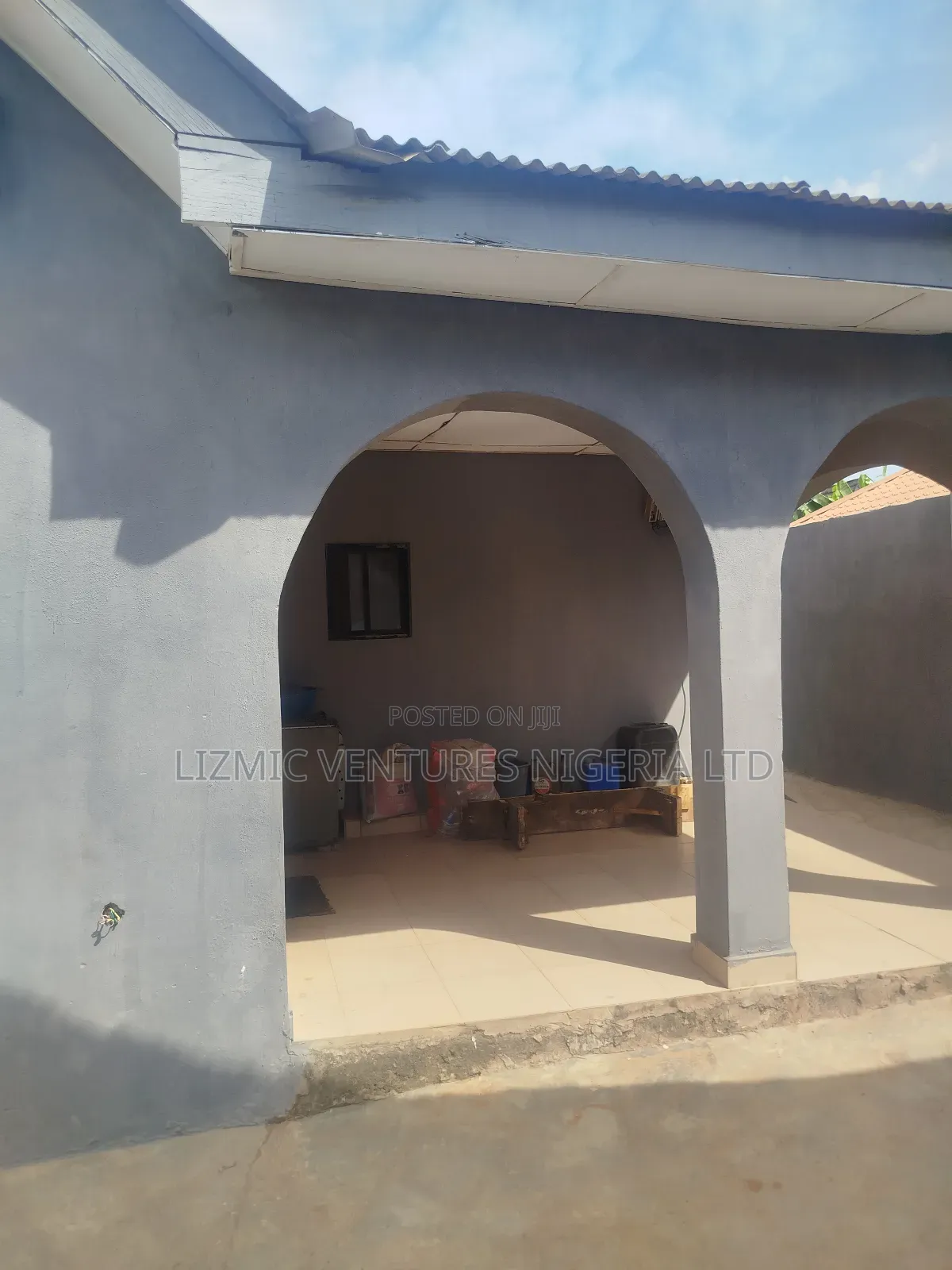 3bdrm Bungalow in Oshin, Ayobo for sale in Ayobo