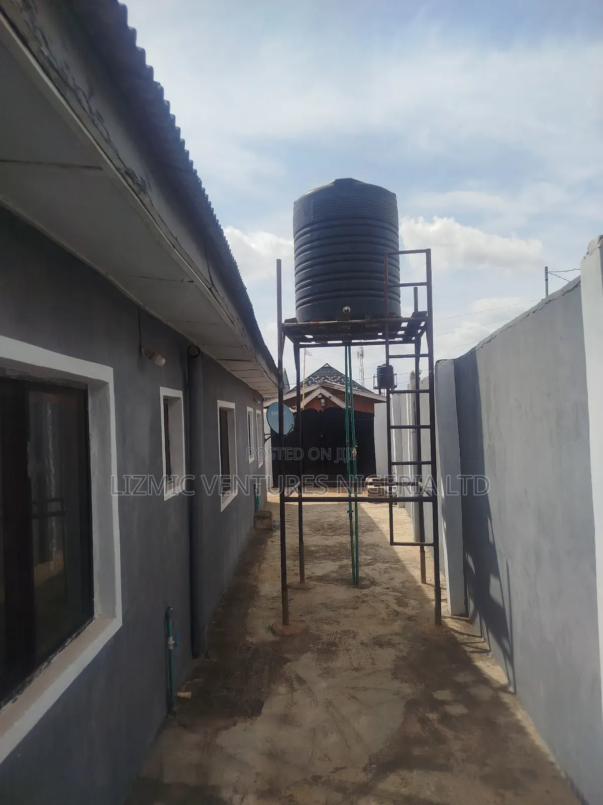 3bdrm Bungalow in Oshin, Ayobo for sale in Ayobo