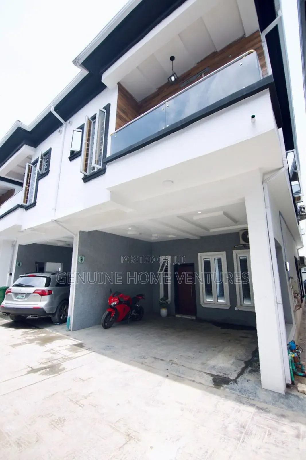 Furnished 4bdrm Duplex in Orchid, Chevron for sale in Chevron