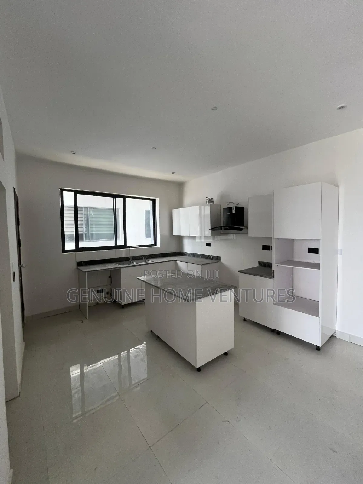 4bdrm Duplex in Lekki Phase One for sale in Lekki Phase 1