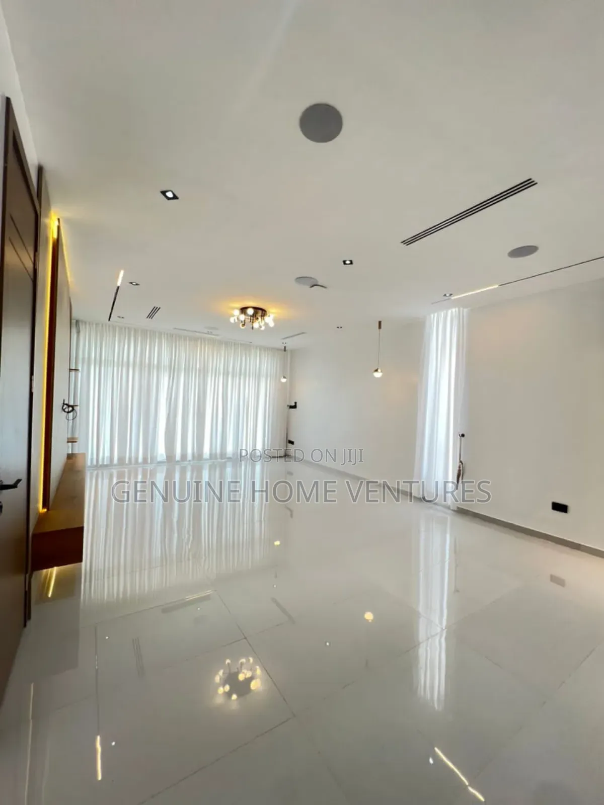 5bdrm Duplex in Ikate for sale in Ikate