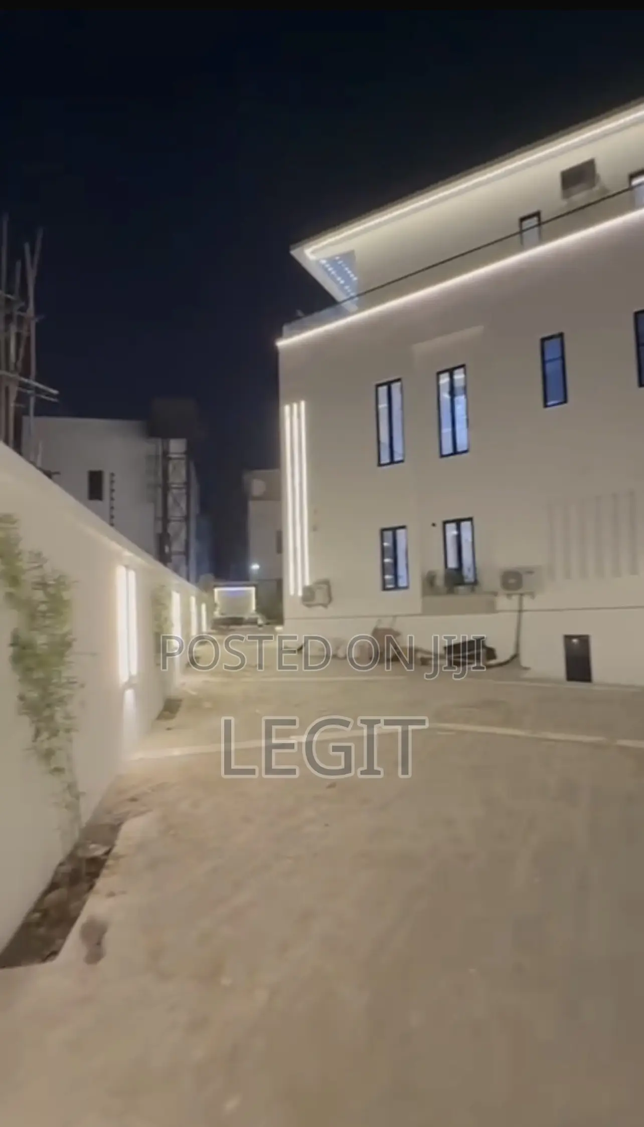 5bdrm Duplex in Guzape District for sale in Guzape District