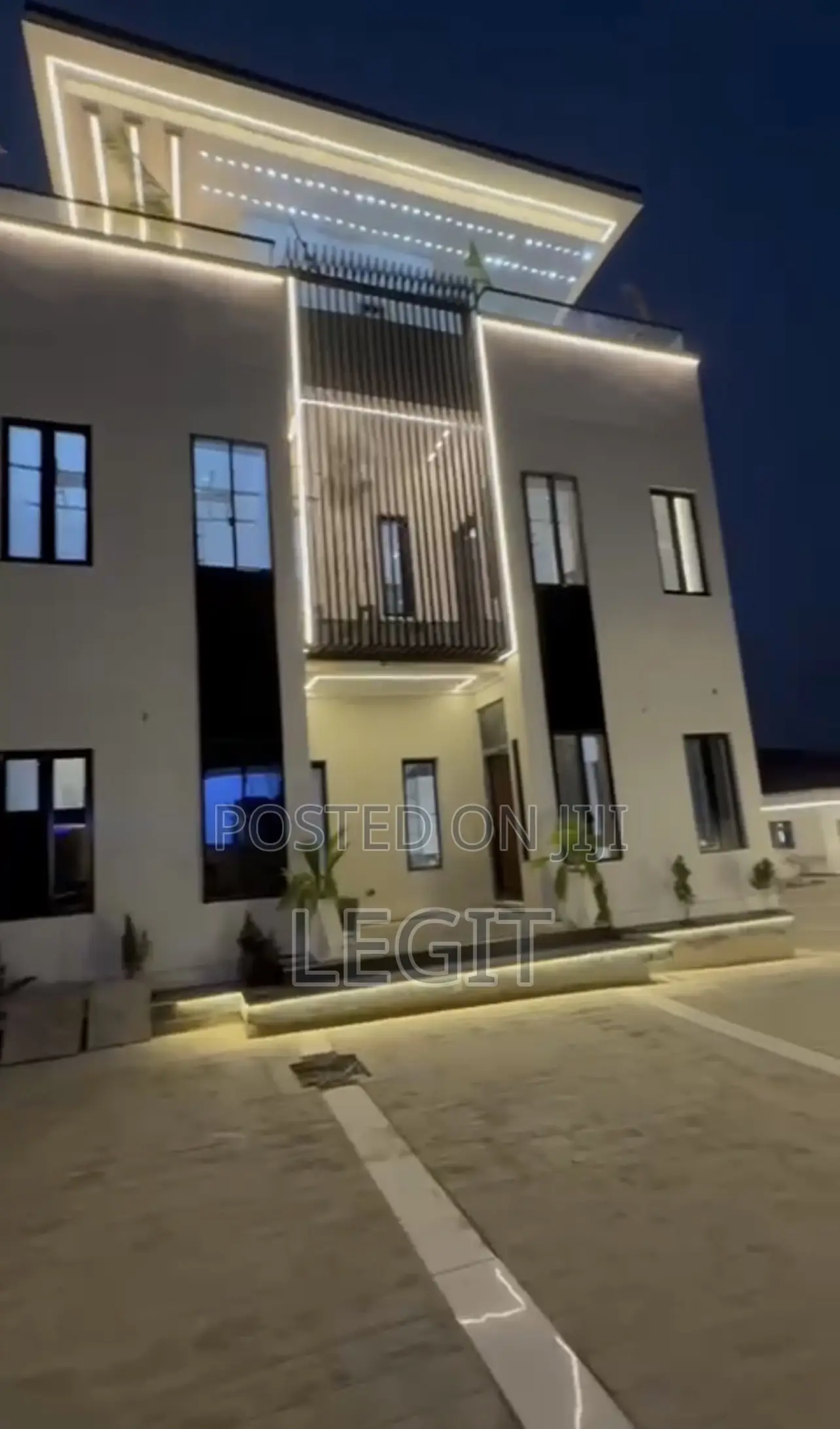 5bdrm Duplex in Guzape District for sale in Guzape District