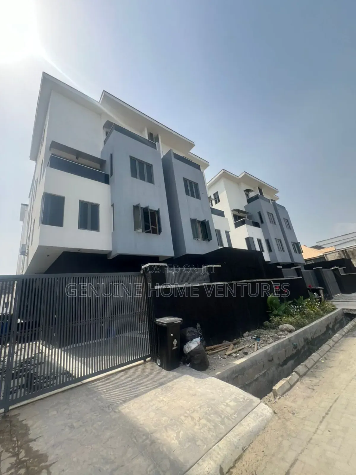 5bdrm Duplex in Ikate for sale in Ikate