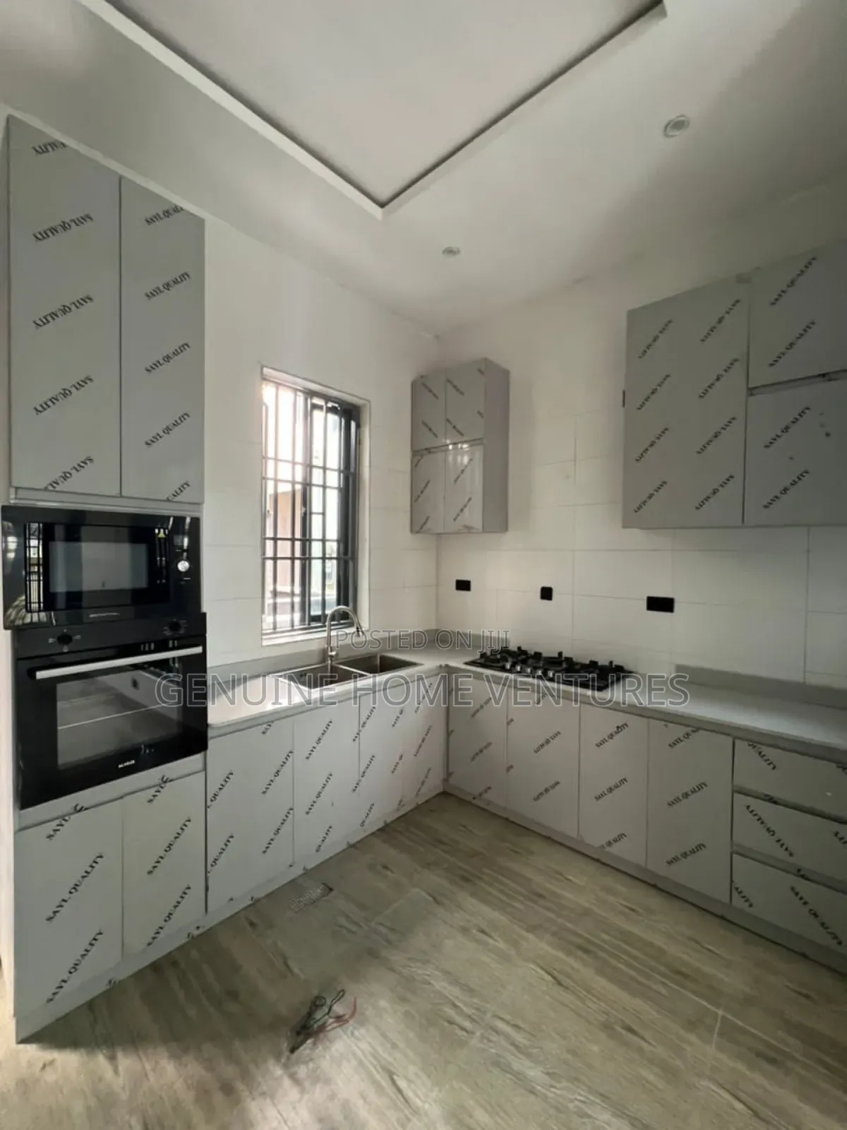 5bdrm Duplex in Ikate for sale in Ikate