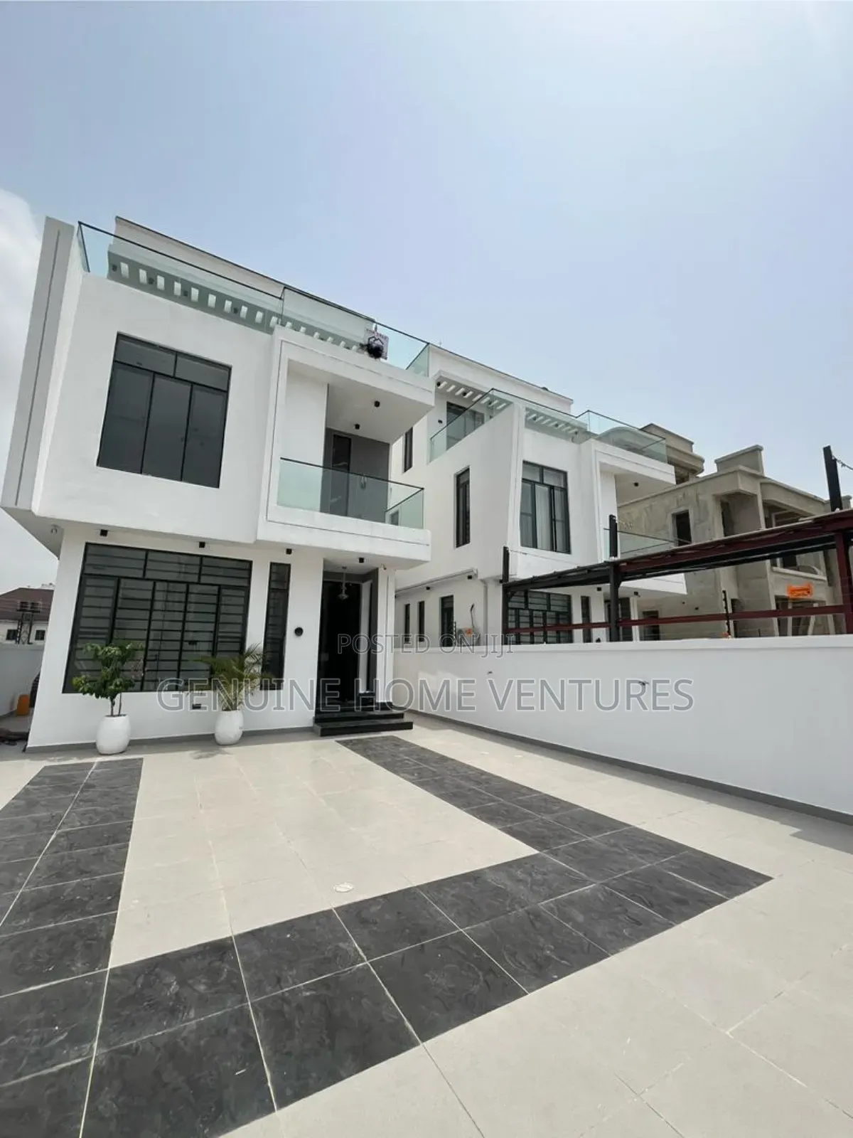 5bdrm Duplex in Lekki Phase One for sale in Lekki Phase 1