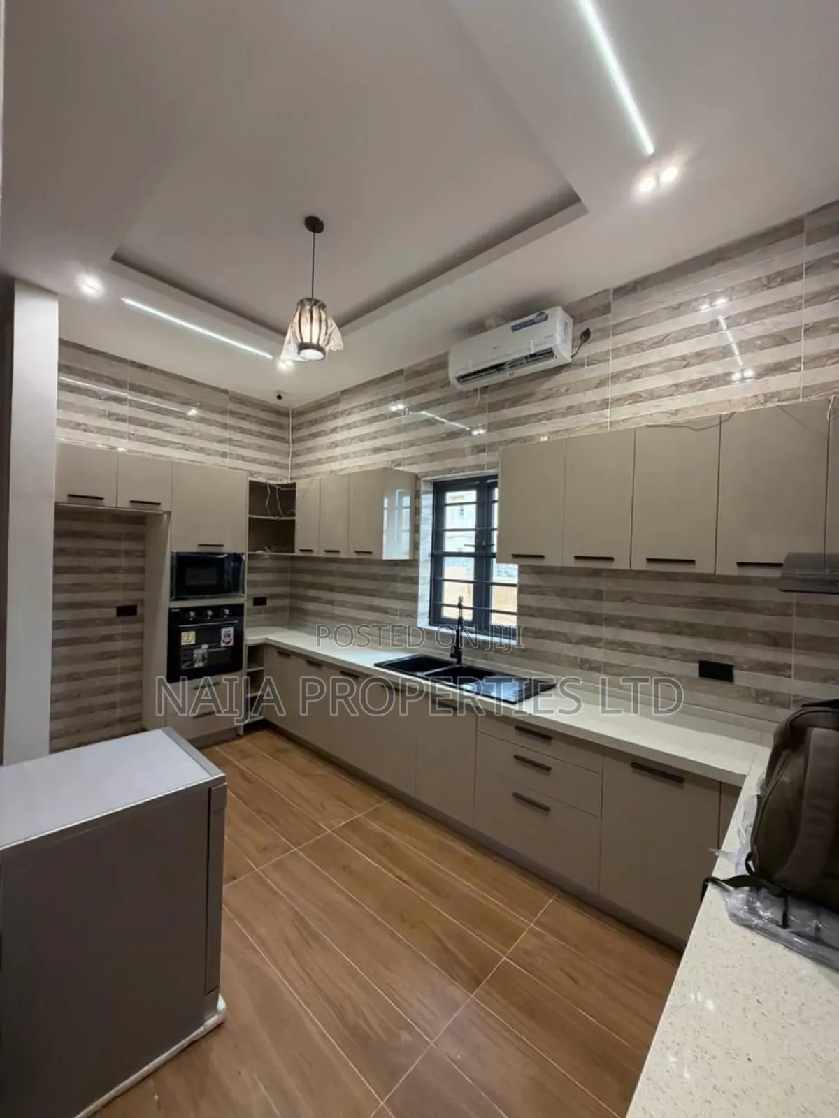 4bdrm Duplex in Fountain Springville, Sangotedo for rent in Sangotedo