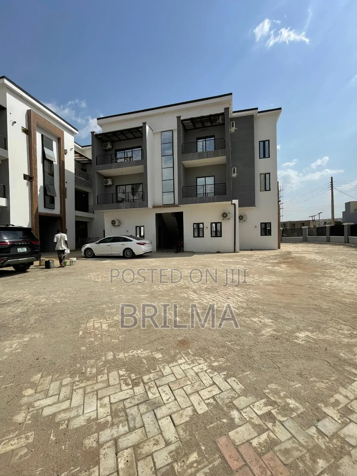 3bdrm Block of Flats in Jahi for sale in Jahi