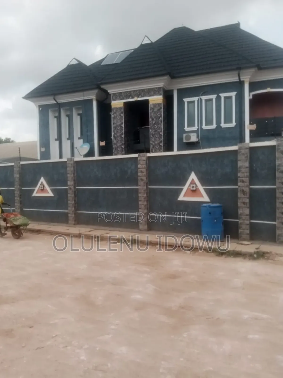 Furnished 4bdrm Duplex in Governors Road for sale in Governors Road