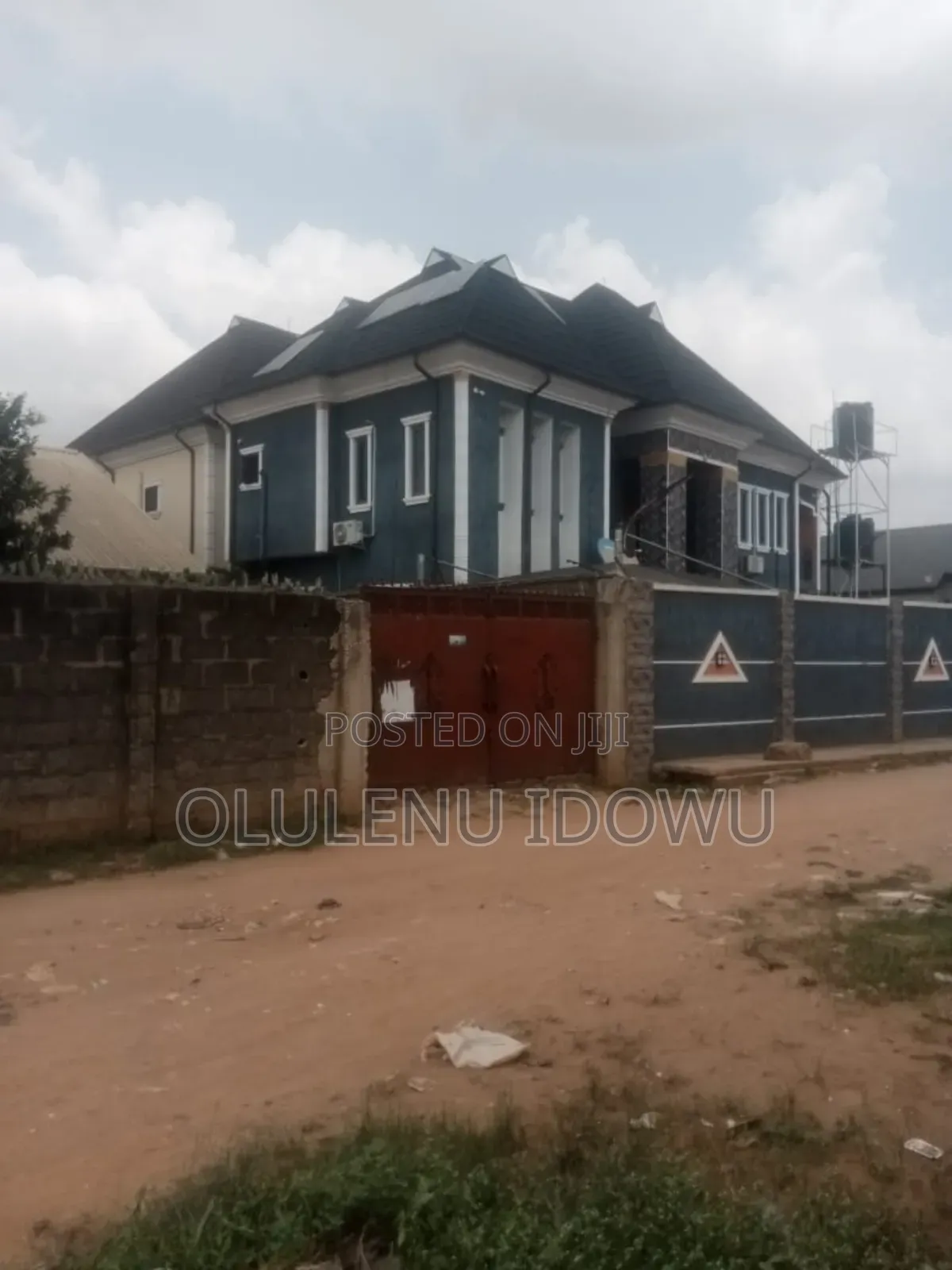 Furnished 4bdrm Duplex in Governors Road for sale in Governors Road
