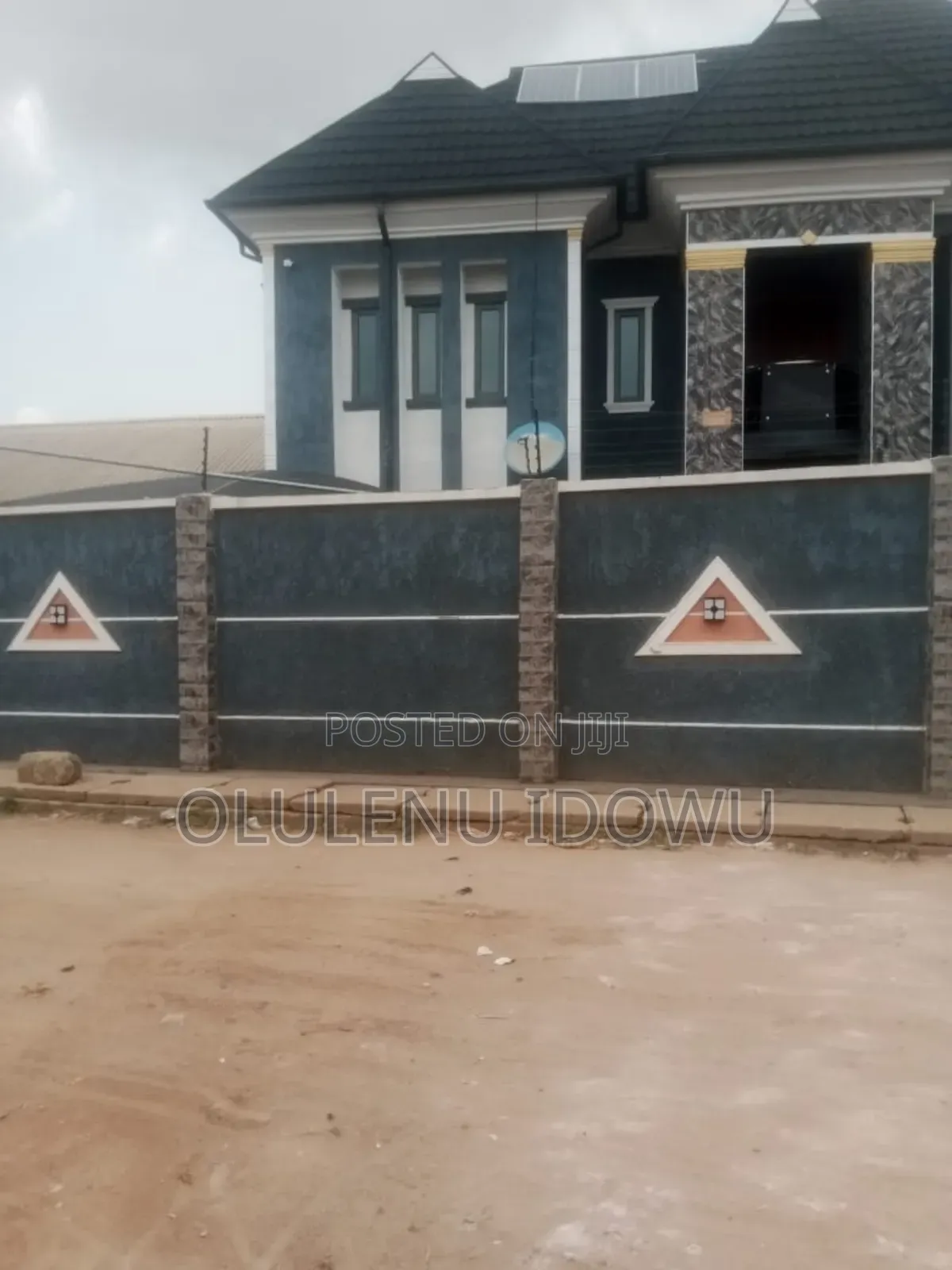 Furnished 4bdrm Duplex in Governors Road for sale in Governors Road