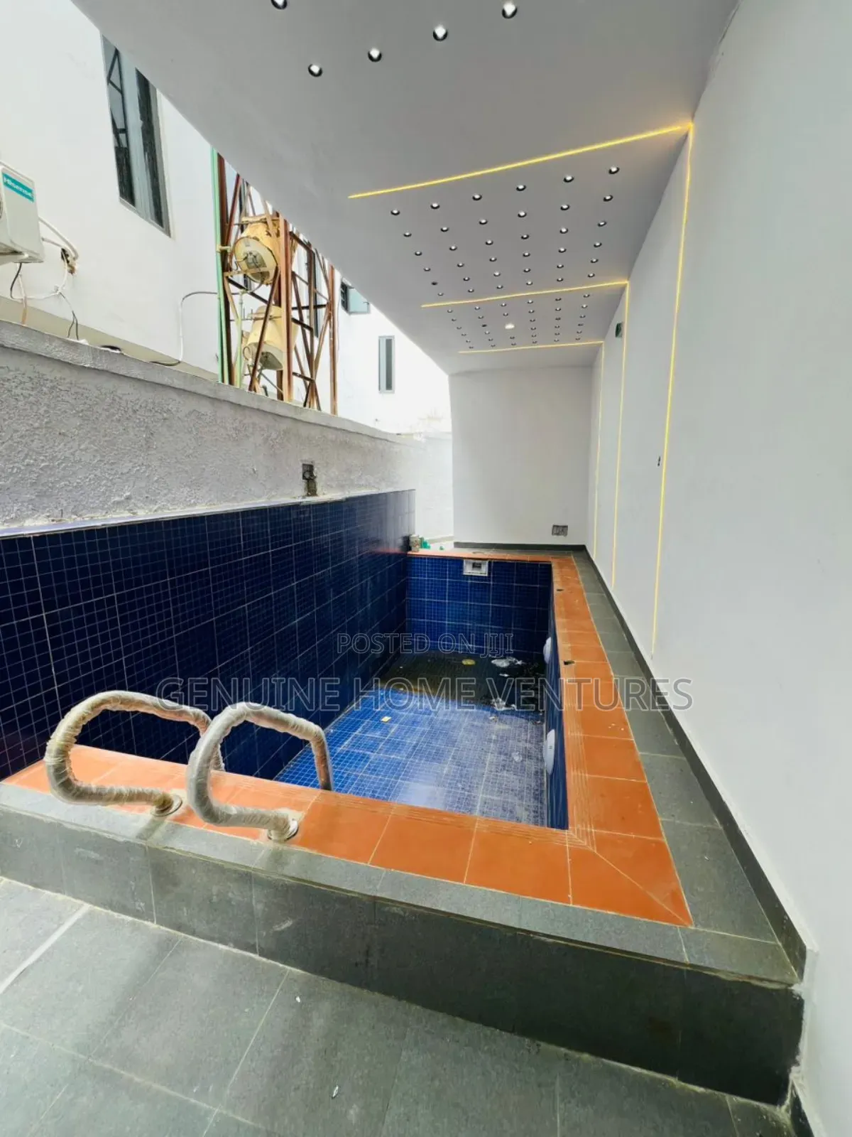 4bdrm Duplex in Ikota for sale in Ikota