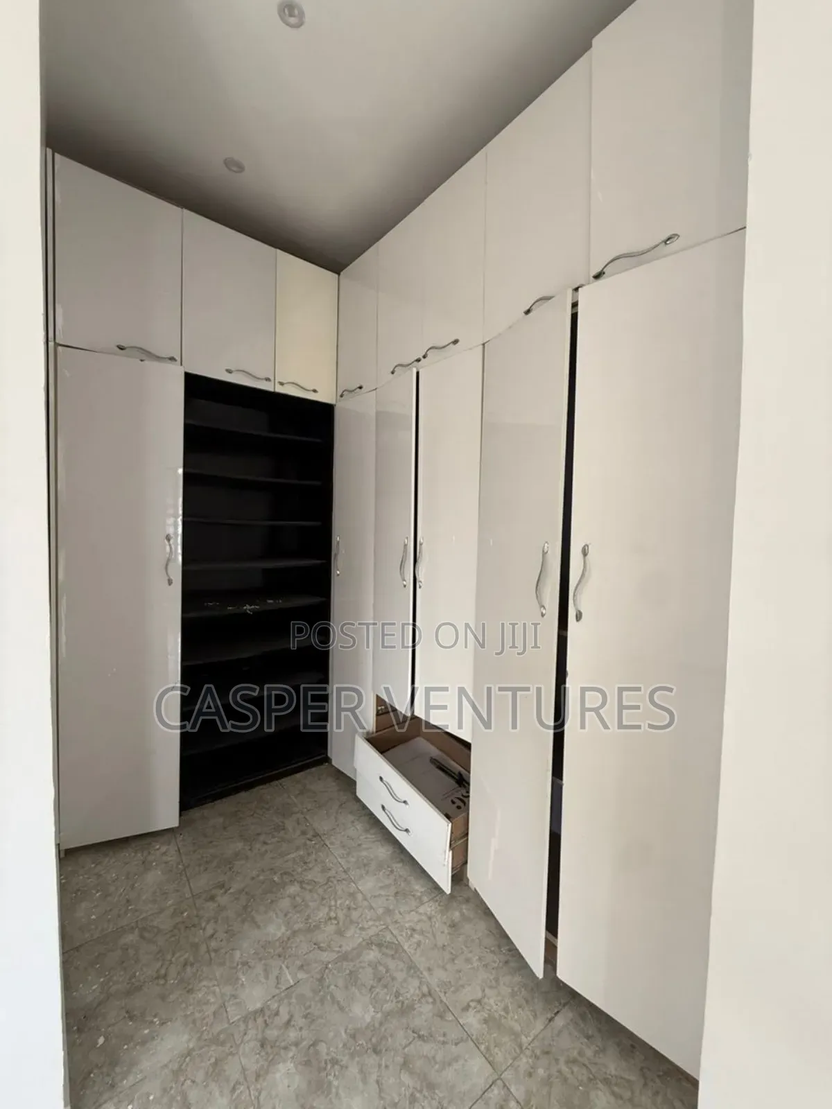 1bdrm Shared Apartment in Royal Pine Estate, Lekki Phase 2 for rent in Lekki Phase 2