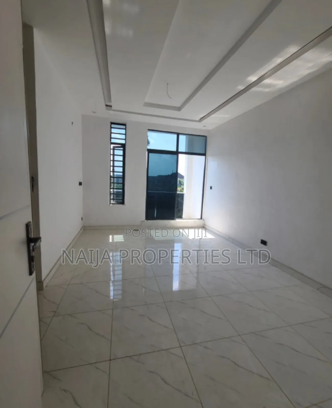 3bdrm Townhouse / Terrace in Lekki Scheme 2, Abraham Adesanya Estate in Abraham Adesanya Estate